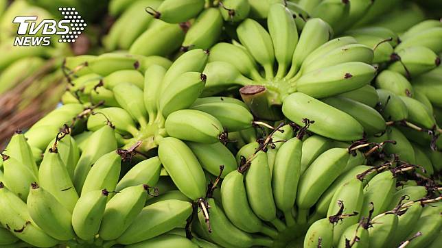 生香蕉有許多不為人知的功效。示意圖／TVBS