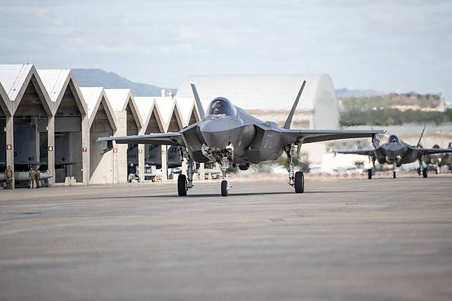 日本嘉手納空軍基地的美軍F-35A戰機。（取自DVIDS）