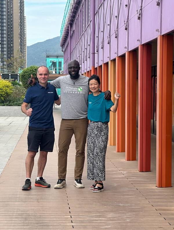 From left to right: William Sargent (Founder and Event Organizer of Barclays MoonTrekker), Mario Rigby (Renowned Eco-Explorer), and Lulu Zhou (Director of Strategic Partnerships, Asia Pacific, and Hong Kong Program Lead of The Nature Conservancy), joining forces to run for nature.