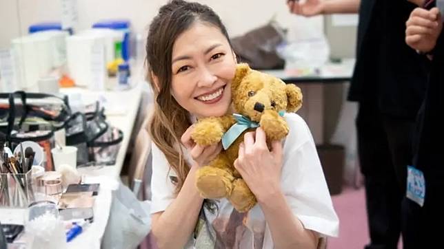 日本女星中山美穗（如圖）去年12月離世，享年54歲，昨（22）日舉行告別式，40年摯友小泉今日子也來到現場，她在現場放聲痛哭，送走了陪伴自己在演藝圈40年的後輩妹妹。（圖／中山美穗IG）