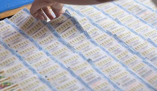 สถิติหวยออก 1 กุมภาพันธ์