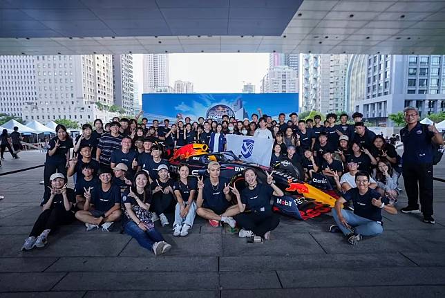 臺北市立大學休閒運動管理系，特地將休閒運動課程移師到Red Bull Showrun活動現場。官方提供