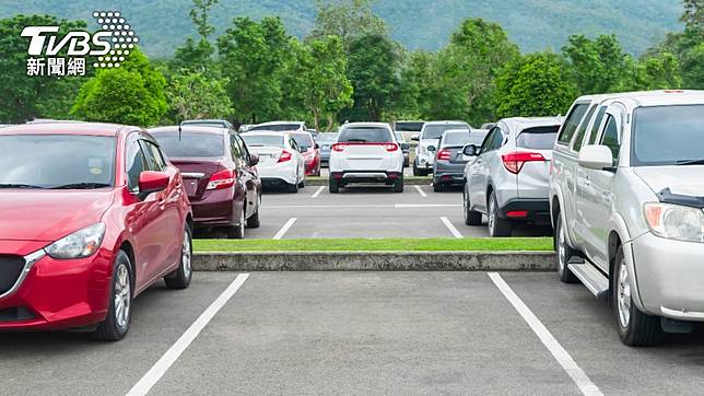 原PO在信義區看見佔地不算小的停車塲。（示意圖／shutterstock達志影像）