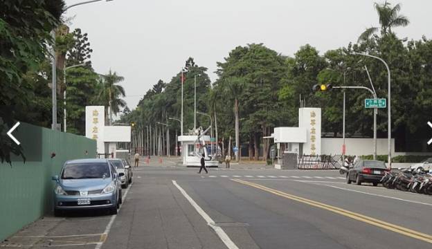 左營海軍基地中正哨班衛生交接時傳槍響，一名海軍陸戰隊洪姓士兵自戕身亡。 圖：孫家銘翻攝