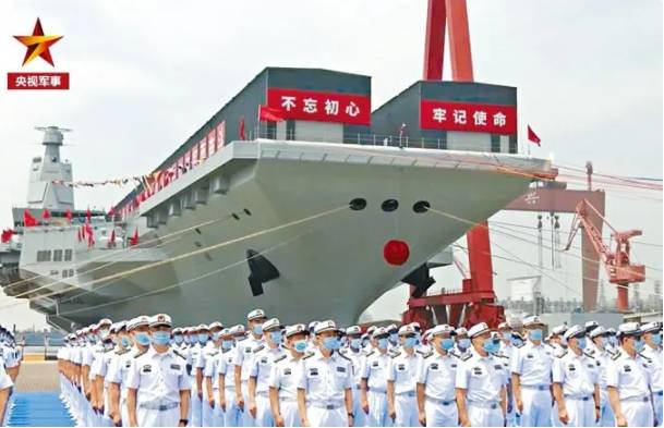 中國解放軍的福建艦航母距離下水典禮已經500天了。 圖 : 翻攝自《央視軍事》