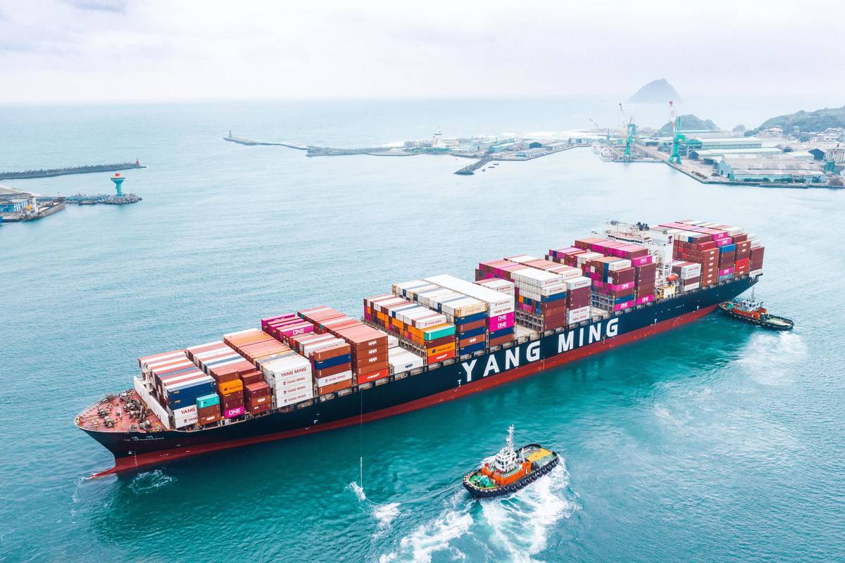 以伊戰爭延燒行經荷姆茲海峽的船舶保費暴漲6成航運股大跌4.7% | 信傳媒| LINE TODAY