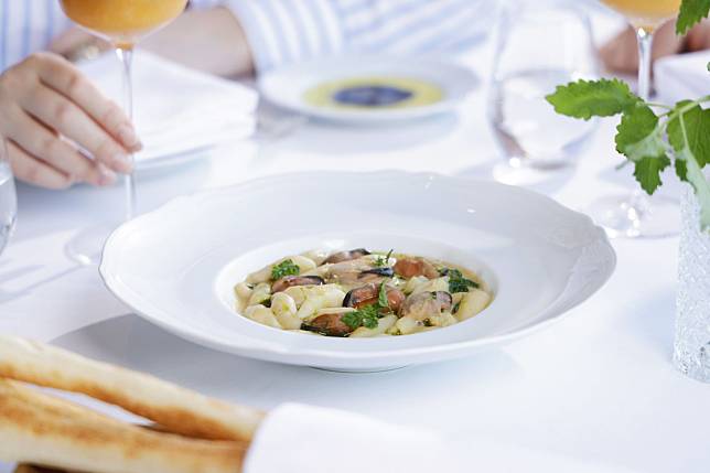 Homemade semolina pasta, mussel, cannellini bean, parsley (Photo: courtesy of Grissini)