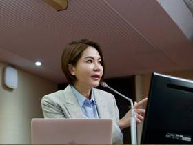 高市府不滿陳菁徽指陳其邁曾力挺月世界案主嫌要提告，陳菁徽反譏這是神邏輯。(圖：陳菁徽臉書)