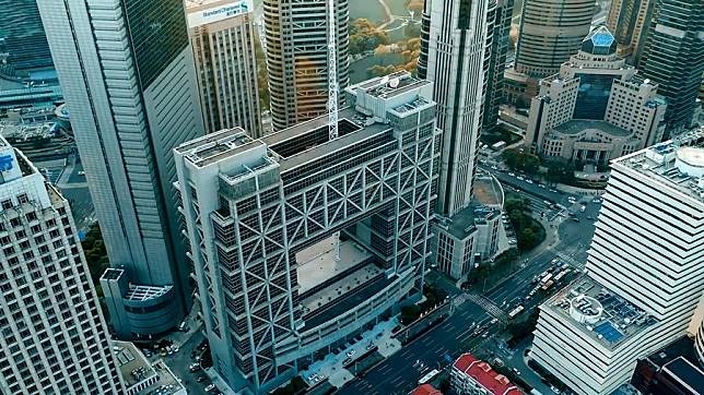 File photo shows an exterior view of the Shanghai Stock Exchange at Pudong New Area in Shanghai, east China. (Xinhua)