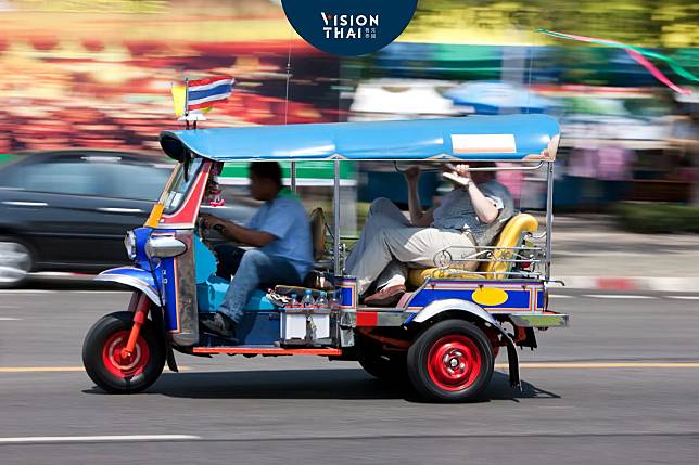 泰國嘟嘟車敲詐遊客 短程竟收每人1500泰銖