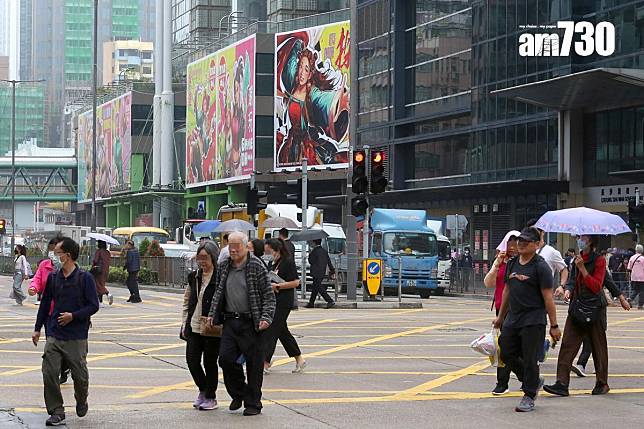 香港5月零售額按年跌11.5%，政府稱，消費模式轉變及港匯高企影響。(資料圖片／董立華攝)