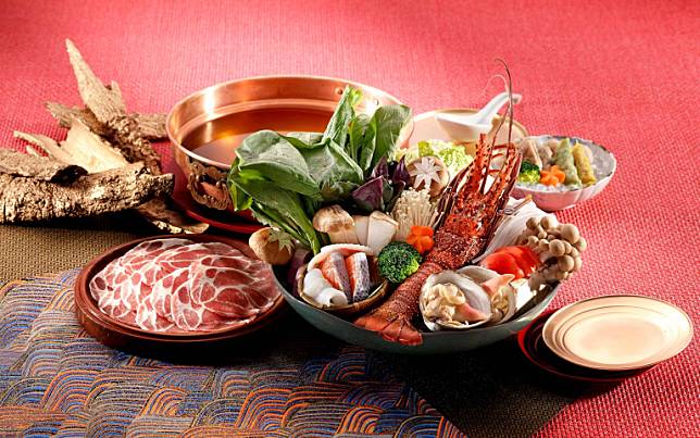 日式涮涮鍋店「龍蝦、北寄貝鍋」登場！和牛控「壽喜燒」先吃再說！