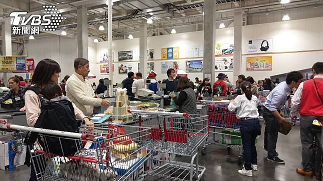 好市多從生鮮雜貨到民生用品應有盡有。（示意圖／shutterstock達志影像）