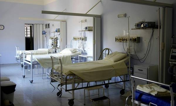 緊急送醫手機填醫療卡「救」有用？EMT、急診醫師這樣說