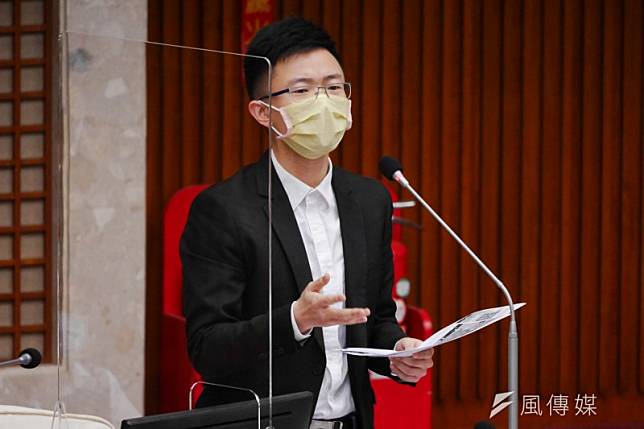 上月才康復解隔的新黨台北市議員侯漢廷3日於臉書表示，「我重複確診了」。（資料照，蔡親傑攝）