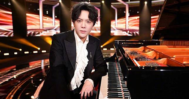 中國著名鋼琴家李雲迪早前涉嫌嫖妓被北京警方拘捕，昨日有傳他快將獲釋。（李雲迪微博圖片）