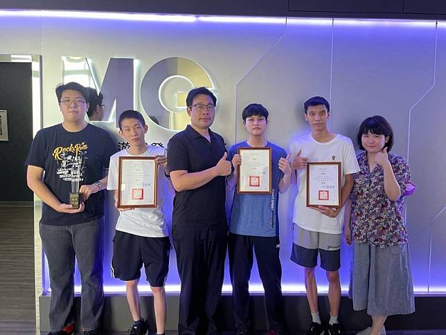 遊戲系學生作品《破碎的遺跡》，榮獲台灣文學館建築導覽遊戲腳本銀獎肯定。（龍華科大提供）
