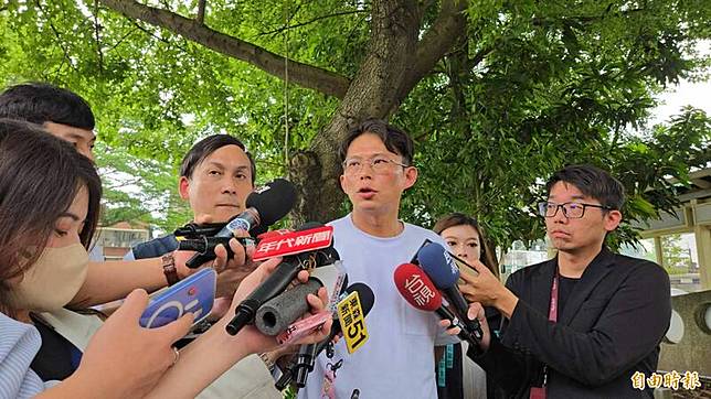 針對罷藍委、罷綠委呈現31:0戰績，台灣民眾黨主席黃國昌表示，不管中選會訂哪一天投票，他會號召台灣人民和民眾黨支持者站出來。(記者賴筱桐攝)