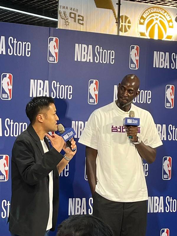 Kevin Garnett（右）。（王毓健／攝）