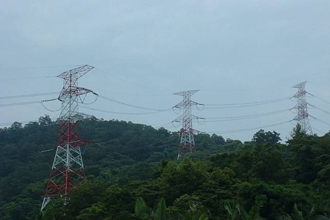花蓮和平電廠，345kV超高壓輸電線（和平電廠）