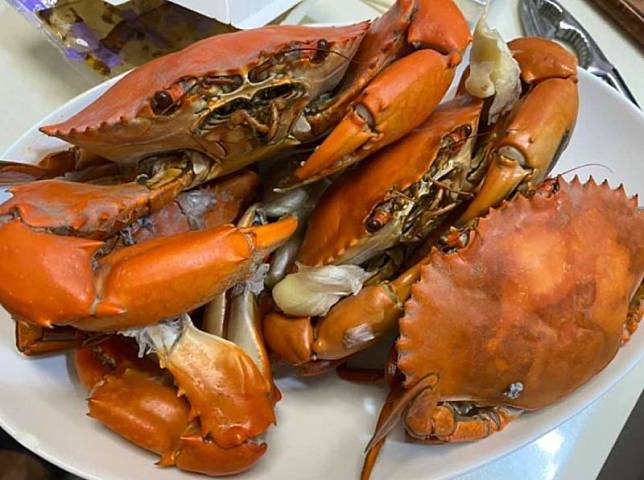 ▲有網友表示，曾經有位討海人教他料理螃蟹的撇步，卻讓他好奇「為什麼是這樣的煮法？食譜也找不到」。（圖／翻攝廚藝公社臉書）