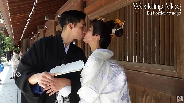 山賀琴子4個月前才在頻道中分享結婚影片。（圖／翻攝YT 山賀琴子）