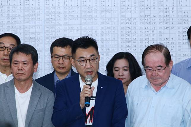 國民黨主席江啟臣表示，尊重罷韓投票的結果，「對於高雄市民，我們不但有滿心的感謝，也有許多的歉疚。」（張哲偉攝）