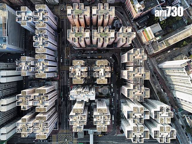 關稅戰及股市波動的影響未顯現，二手樓市交投已放緩，中原地產最新CCL結束3周連升回軟。(資料圖片)
