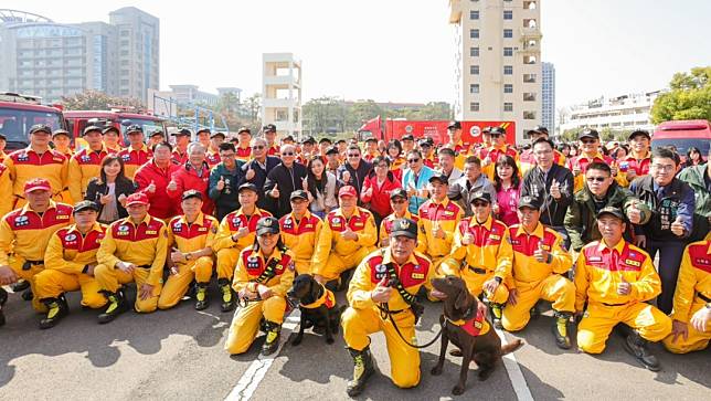 高市特搜大隊成軍，編制130人滿足重度搜救量能。高市消防局提供