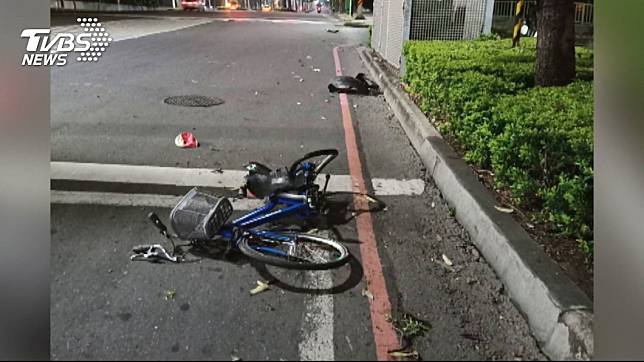 高三生騎腳踏車，遭酒駕追撞拖行30公尺。(圖／TVBS資料畫面)