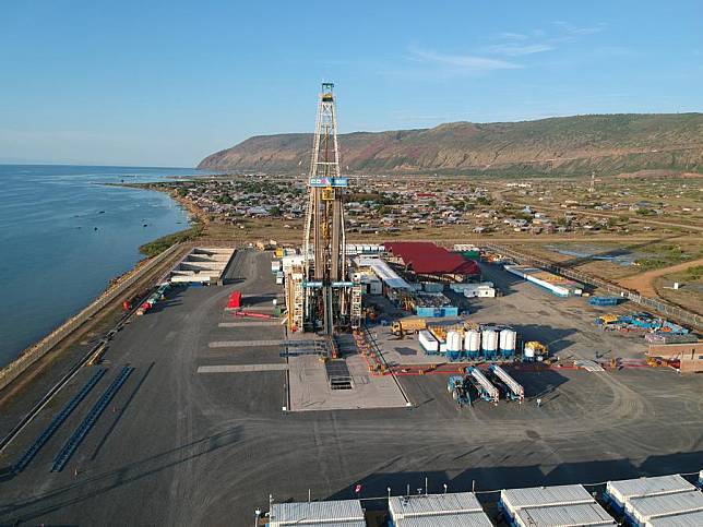 Aerial photo taken on April 1, 2024 shows Kingfisher Oil Field run by China National Offshore Oil Corporation (CNOOC) in Kikube, Uganda. (Photo by Patrick Onen/Xinhua)