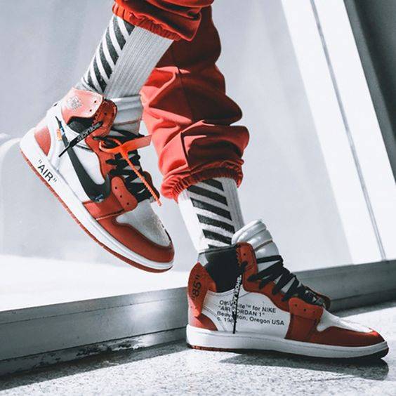 Off-White x Air Jordan 1圖片來源：<a href=