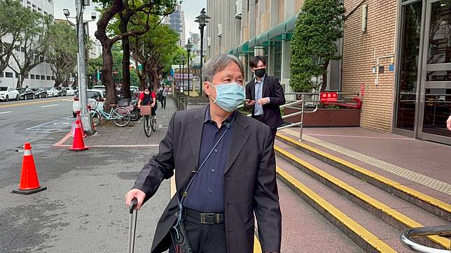 高明哲今日開庭大爆走，直到情緒稍歇，才向法官、檢察官道歉。白廷奕攝