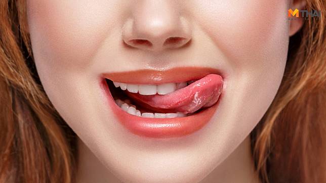 เลีย ริมฝีปาก บ่อยๆ ช่วยอาการ ริมฝีปากแห้ง แตกได้ จริงหรือไม่?