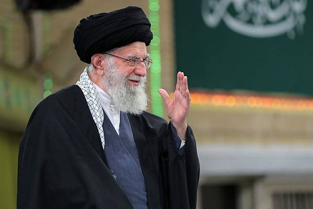 現年85歲的伊朗最高領袖哈米尼，他認為儘管所發動的襲擊一無所獲，但民族意志才是最重要的。（翻攝自X @khamenei_ir）