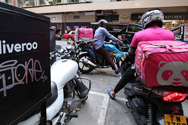 The coronavirus outbreak is proving a bonanza for food delivery companies such as Deliveroo and Foodpanda as more people choose to eat at home. Photo: Felix Wong