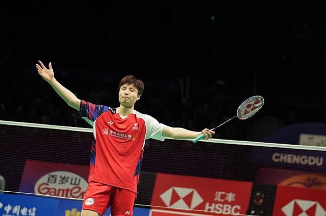 Shi Yuqi of China celebrates after winning the singles match against Prannoy H.S. of India during the quarterfinal between China and India at the BWF Thomas Cup in Chengdu, southwest China's Sichuan Province, May 2, 2024. (Xinhua/Jiang Hongjing)