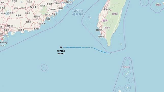 美國海軍EP-3E電子偵察機從沖繩飛往南海，值得注意的是該機一度非常靠近恆春半島12海浬處。(圖擷自Aircraft Spots推特)