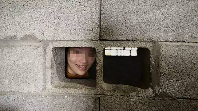 浙江1名19歲的少女，被家人關在1個小房間內已經超過10多年。(圖／翻攝自溫州網)