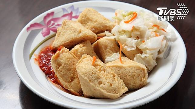 臭豆腐是台灣經典小吃。（示意圖／shutterstock 達志影像）