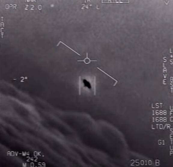 美五角大廈所公佈的UFO影片。   圖：擷取自YouTube