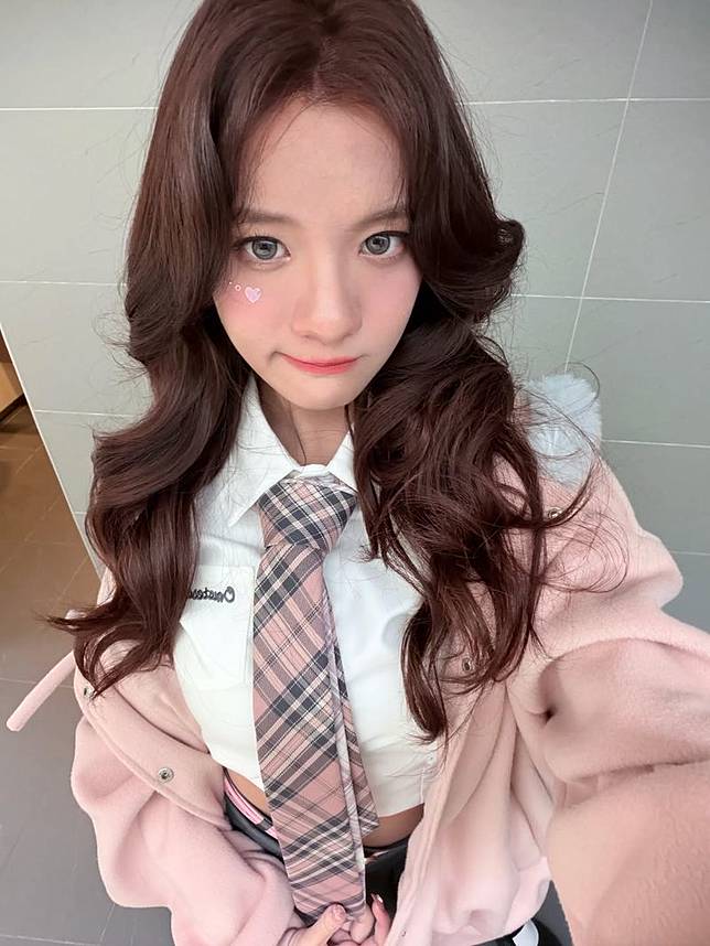 妃妃順利取得出道資格，卻被爆出醜聞。翻攝Instagram @qian_yuii