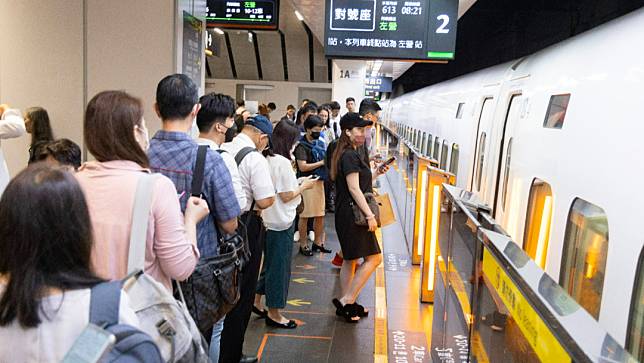 高鐵宣布清明連假將加開195班次。資料照片，廖瑞祥攝