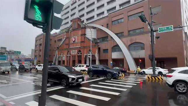 騎車撞死行人獲判無罪　法官罕見認證非「行人地獄」事件