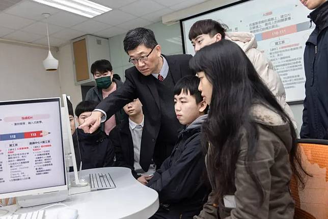 東海大學近年以AI教育布局與扎實產學合作，為學生搶佔就業致勝關鍵。（圖／NOWnews）