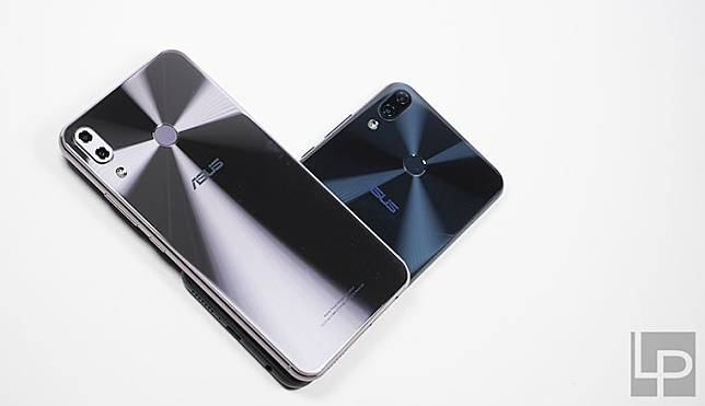 ASUS ZenFone 5外型與效能開箱測試：瀏海大螢幕、優於同級的質感與效能表現！