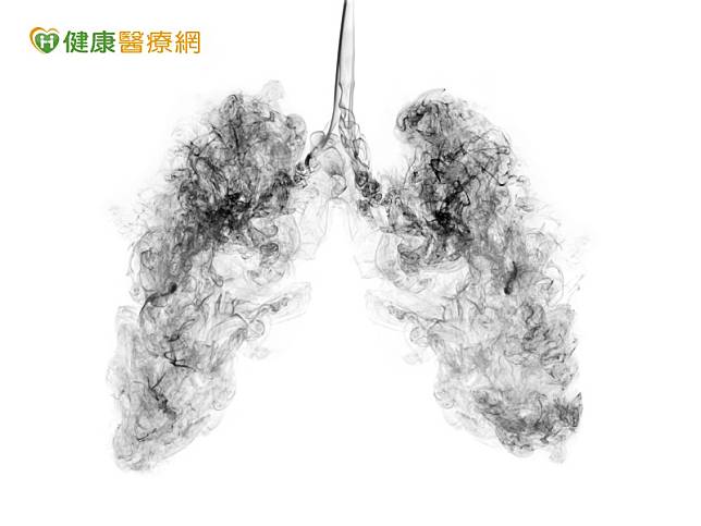 肺癌是所有癌症死因之首，每年超過一萬人新診斷為肺癌患者，但有一半以上患者沒有抽菸等不良習慣，推測可能與空氣污染，造成後天體細胞基因突變，變化成癌細胞有關。
