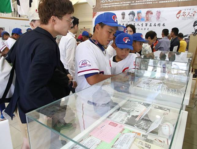 台灣棒球名人堂第五屆名人特展再度移師高雄市舉行。高雄市體育處提供