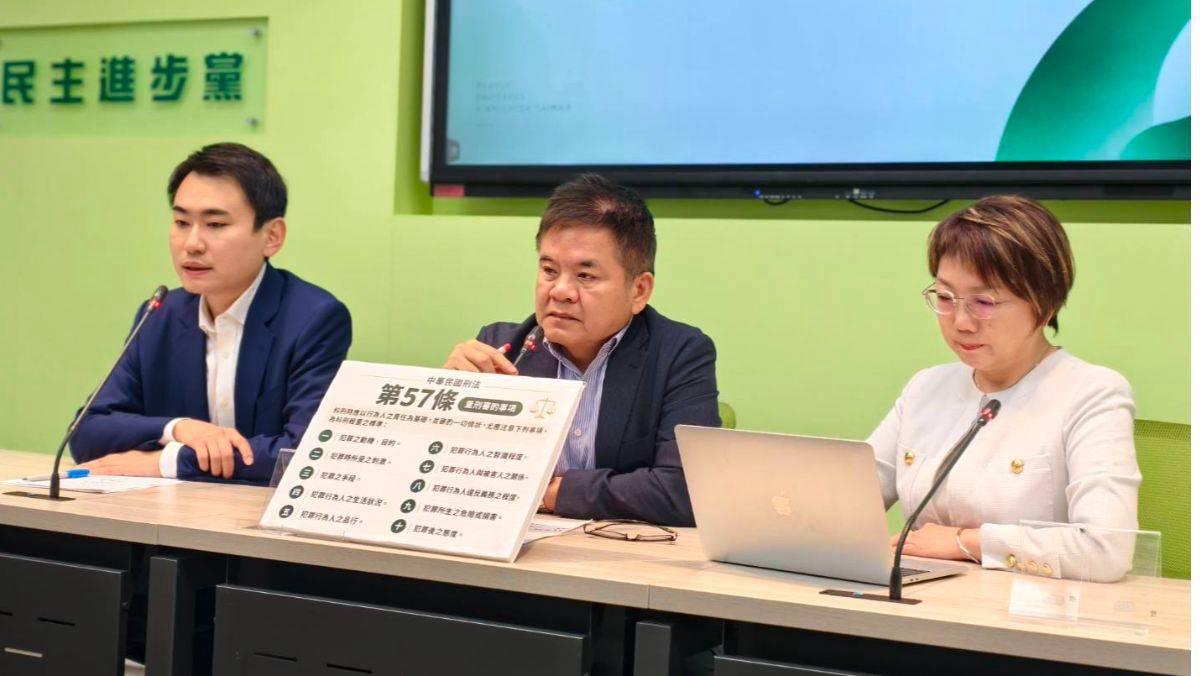 徐佳青遭控濫權今請辭 民進黨團：該查就查一切交給證據 | 太報 | LINE TODAY