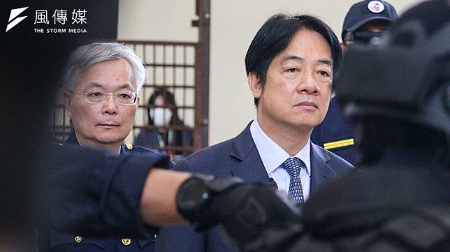 總統賴清德（右）將於18日主持國安簡報會議。（資料照，鍾秉哲攝）